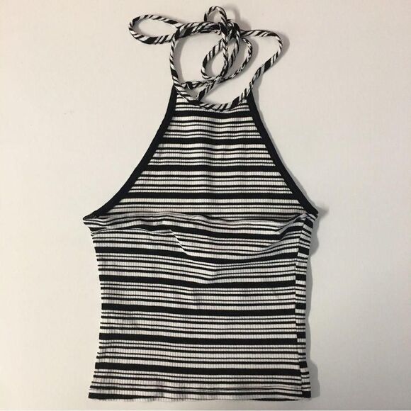 Mind Code Women's Black and White Crop-top Size M NWT - Picture 3 of 7